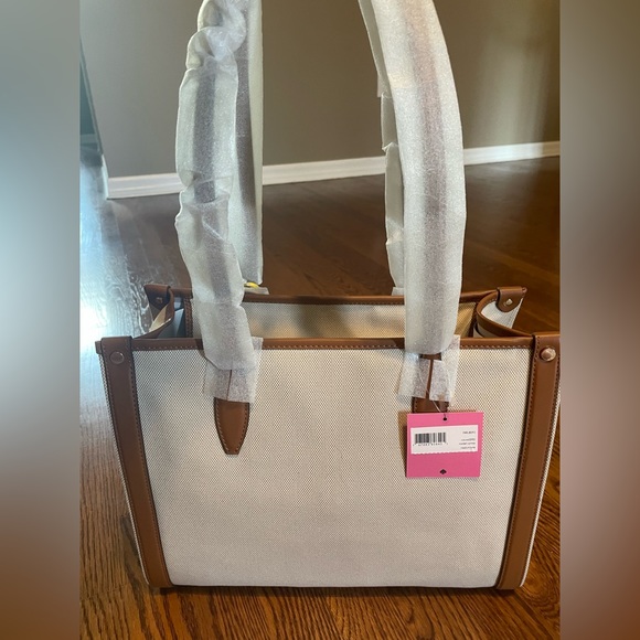 Kate Spade tote - Picture 4 of 9